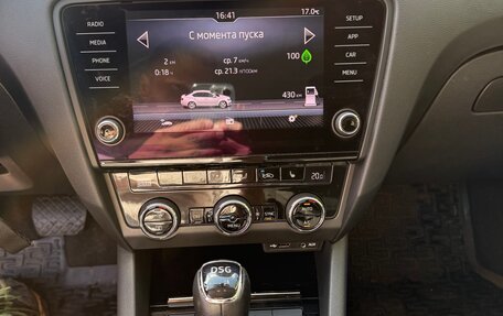 Skoda Octavia, 2017 год, 1 850 000 рублей, 8 фотография