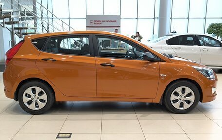 Hyundai Solaris II рестайлинг, 2015 год, 1 150 000 рублей, 4 фотография