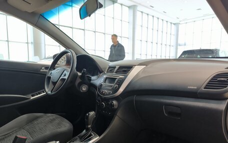 Hyundai Solaris II рестайлинг, 2015 год, 1 150 000 рублей, 11 фотография