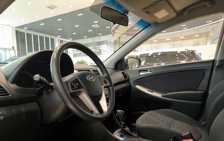 Hyundai Solaris II рестайлинг, 2015 год, 1 150 000 рублей, 16 фотография