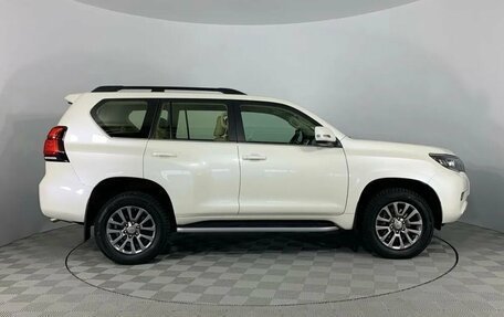 Toyota Land Cruiser Prado 150 рестайлинг 2, 2018 год, 6 295 000 рублей, 4 фотография