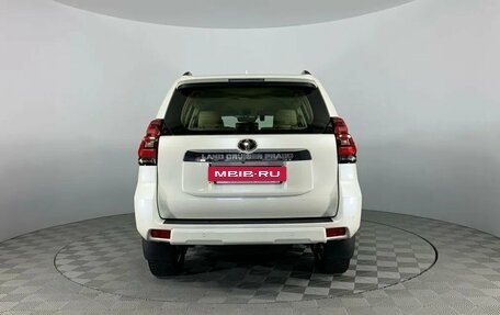 Toyota Land Cruiser Prado 150 рестайлинг 2, 2018 год, 6 295 000 рублей, 6 фотография