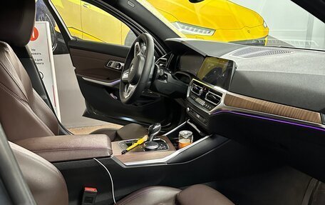 BMW 3 серия, 2019 год, 3 850 000 рублей, 7 фотография