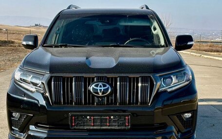 Toyota Land Cruiser Prado 150 рестайлинг 2, 2023 год, 8 500 000 рублей, 9 фотография
