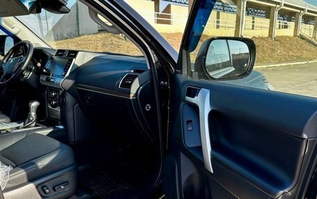 Toyota Land Cruiser Prado 150 рестайлинг 2, 2023 год, 8 500 000 рублей, 16 фотография