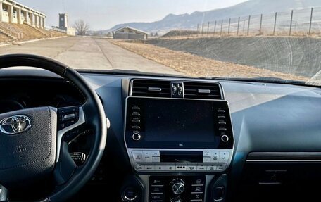 Toyota Land Cruiser Prado 150 рестайлинг 2, 2023 год, 8 500 000 рублей, 29 фотография