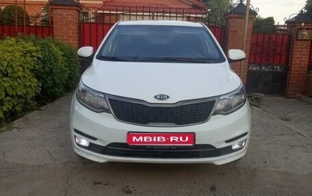 KIA Rio III рестайлинг, 2017 год, 925 000 рублей, 6 фотография