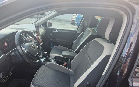Volkswagen Tiguan II, 2020 год, 3 900 000 рублей, 16 фотография