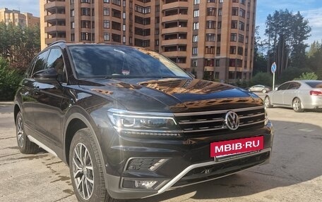 Volkswagen Tiguan II, 2020 год, 3 900 000 рублей, 5 фотография