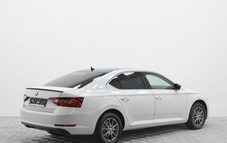 Skoda Superb III рестайлинг, 2016 год, 1 659 000 рублей, 3 фотография