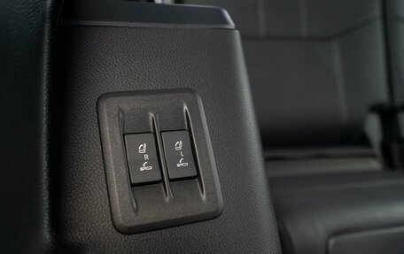 Toyota Land Cruiser Prado, 2024 год, 10 700 000 рублей, 29 фотография