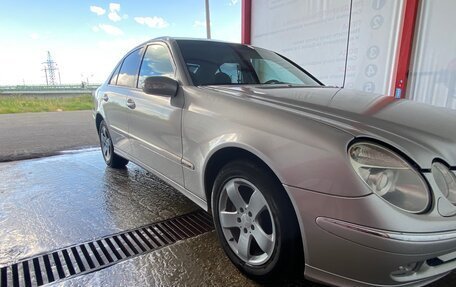 Mercedes-Benz E-Класс, 2002 год, 420 000 рублей, 2 фотография