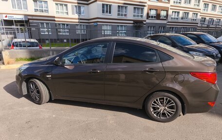 Hyundai Solaris II рестайлинг, 2014 год, 950 000 рублей, 5 фотография
