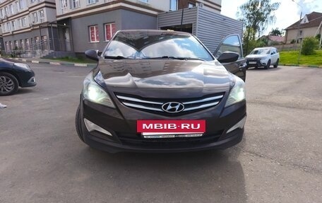 Hyundai Solaris II рестайлинг, 2014 год, 950 000 рублей, 23 фотография