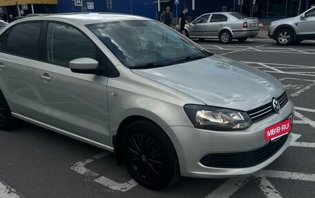 Volkswagen Polo VI (EU Market), 2012 год, 930 000 рублей, 2 фотография