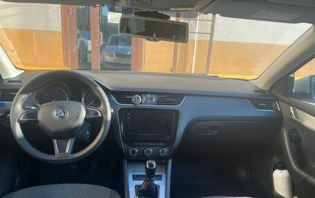 Skoda Octavia, 2015 год, 1 350 000 рублей, 17 фотография