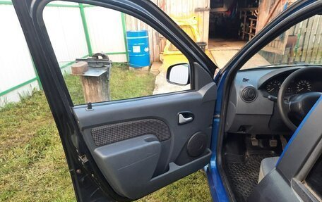 Renault Logan I, 2006 год, 220 000 рублей, 2 фотография