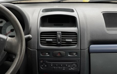 Renault Symbol I, 2006 год, 189 000 рублей, 16 фотография