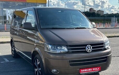 Volkswagen Multivan T5, 2014 год, 3 000 000 рублей, 1 фотография
