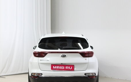 KIA Sportage IV рестайлинг, 2020 год, 2 244 000 рублей, 6 фотография
