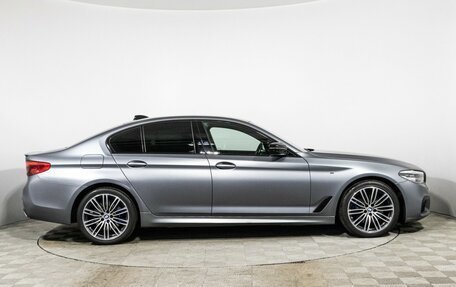 BMW 5 серия, 2019 год, 3 990 000 рублей, 4 фотография