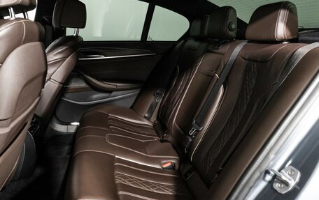 BMW 5 серия, 2019 год, 3 990 000 рублей, 10 фотография