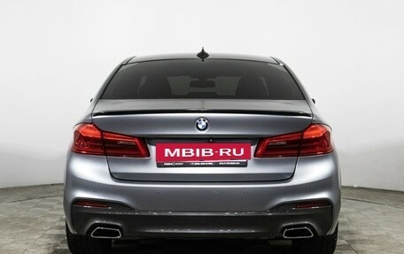 BMW 5 серия, 2019 год, 3 990 000 рублей, 6 фотография