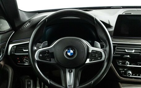 BMW 5 серия, 2019 год, 3 990 000 рублей, 26 фотография