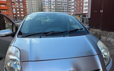 Toyota Vitz, 2009 год, 590 000 рублей, 2 фотография