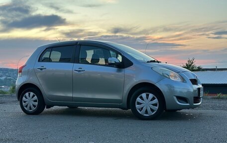 Toyota Vitz, 2009 год, 590 000 рублей, 3 фотография