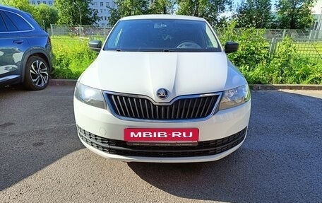 Skoda Rapid I, 2015 год, 1 100 000 рублей, 2 фотография