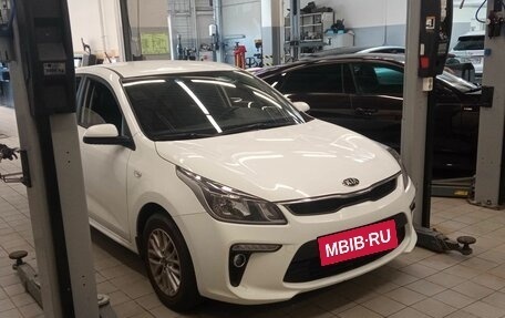 KIA Rio IV, 2020 год, 1 550 000 рублей, 2 фотография