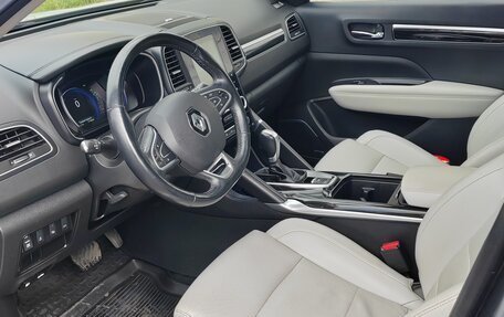 Renault Koleos II, 2017 год, 2 250 000 рублей, 2 фотография