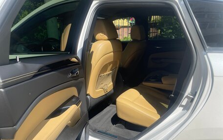 Cadillac SRX II рестайлинг, 2014 год, 1 700 000 рублей, 8 фотография