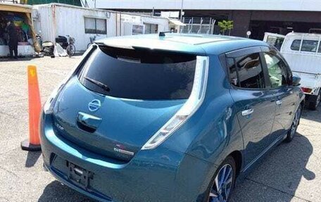Nissan Leaf I, 2017 год, 890 000 рублей, 2 фотография