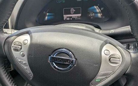 Nissan Leaf I, 2017 год, 890 000 рублей, 8 фотография