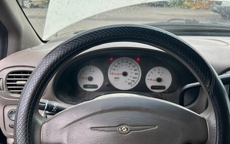 Chrysler Voyager IV, 2002 год, 330 000 рублей, 8 фотография