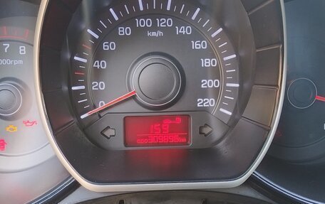 KIA Rio III рестайлинг, 2012 год, 700 000 рублей, 5 фотография