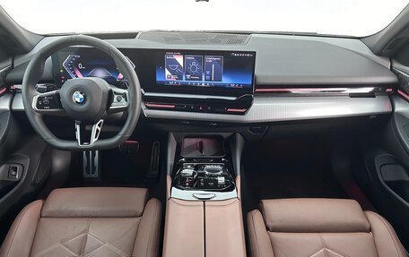 BMW 5 серия, 2024 год, 8 950 000 рублей, 11 фотография