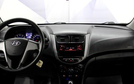 Hyundai Solaris II рестайлинг, 2015 год, 780 000 рублей, 11 фотография