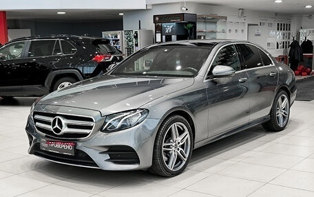 Mercedes-Benz E-Класс, 2019 год, 3 350 000 рублей, 1 фотография
