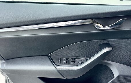 Skoda Octavia IV, 2020 год, 2 400 000 рублей, 15 фотография