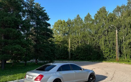 Mercedes-Benz S-Класс, 2006 год, 1 100 000 рублей, 3 фотография