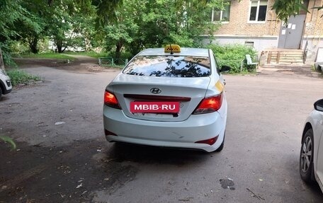 Hyundai Solaris II рестайлинг, 2015 год, 390 000 рублей, 6 фотография