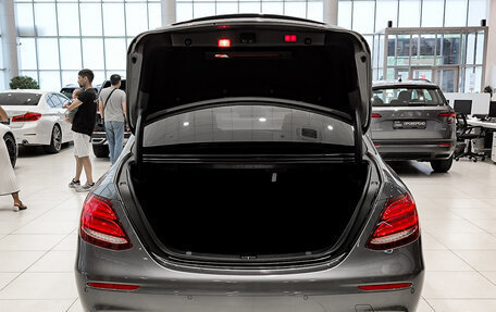 Mercedes-Benz E-Класс, 2019 год, 3 350 000 рублей, 12 фотография