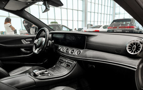 Mercedes-Benz E-Класс, 2019 год, 3 350 000 рублей, 13 фотография