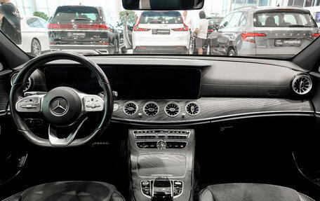 Mercedes-Benz E-Класс, 2019 год, 3 350 000 рублей, 17 фотография