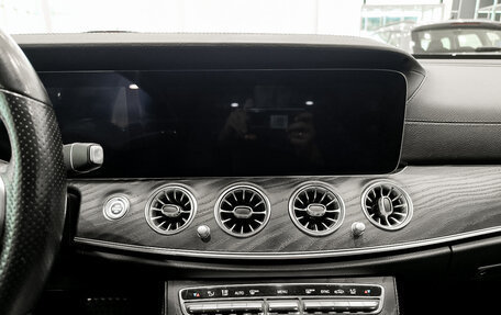 Mercedes-Benz E-Класс, 2019 год, 3 350 000 рублей, 18 фотография