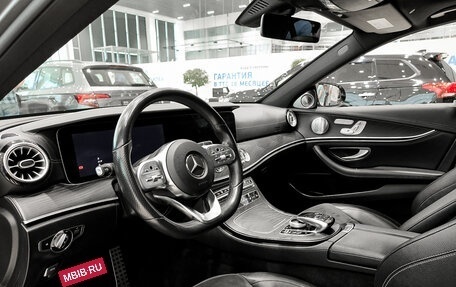 Mercedes-Benz E-Класс, 2019 год, 3 350 000 рублей, 20 фотография
