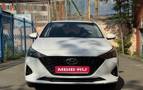 Hyundai Solaris II рестайлинг, 2021 год, 1 650 000 рублей, 2 фотография